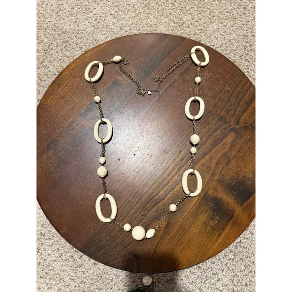 Vintage Cream & Ivory Statement Necklace – Oval Links & Faceted Beads – J-0050